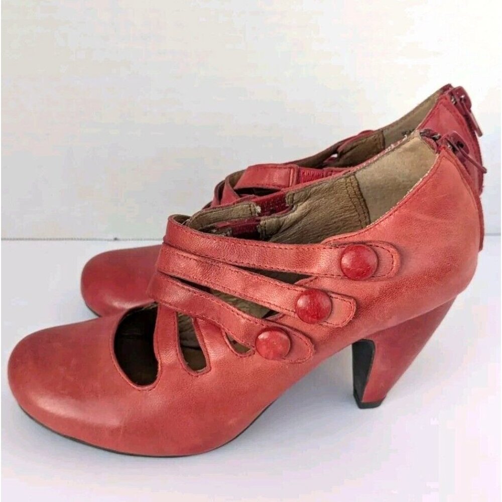 Miz Mooz Scarlet Red Distressed Leather Mary Jane Victorian Style Pumps Size 6.5